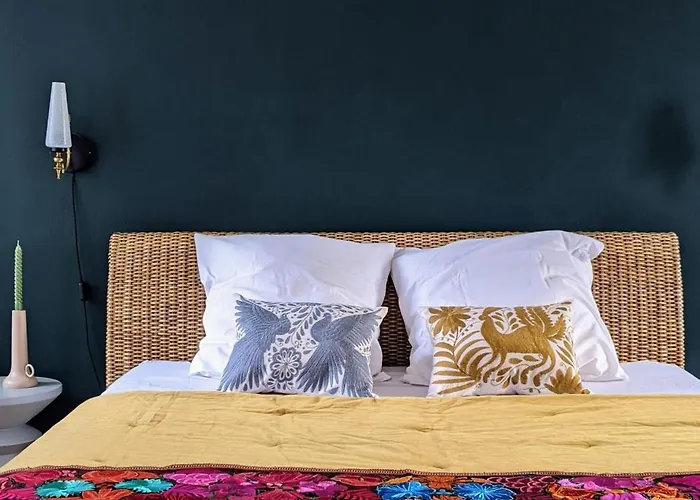 Le Clos Du Perret Bed and breakfast