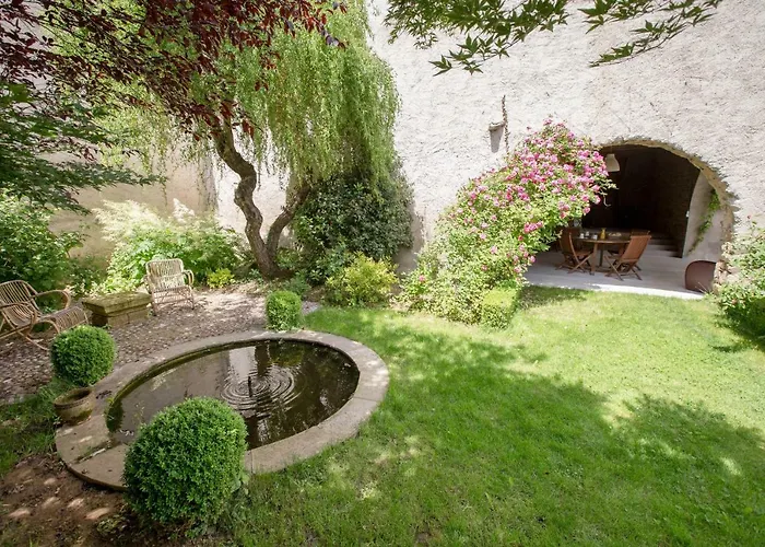 Le Clos Du Perret Chaussan