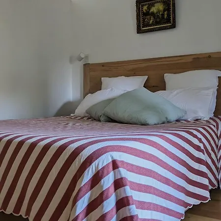 Le Clos Du Perret 3*