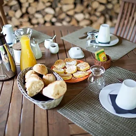 Bed & Breakfast Le Clos Du Perret