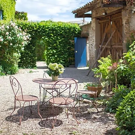 Bed & Breakfast Le Clos Du Perret