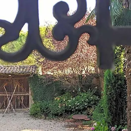 Le Clos Du Perret 3* Chaussan